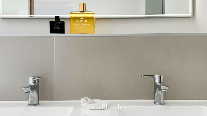 Image No.9-6 Bed House for sale