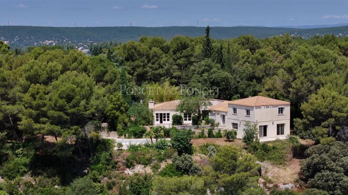 Image No.1-7 Bed House for sale