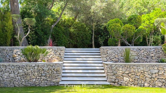 Image No.10-5 Bed House for sale