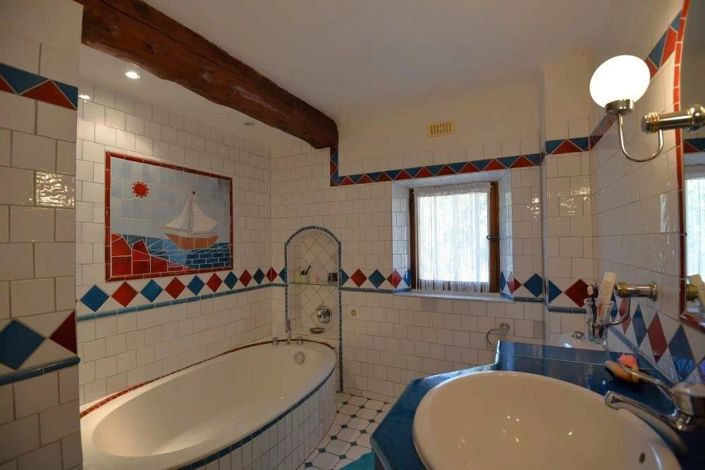 Image No.10-4 Bed House for sale