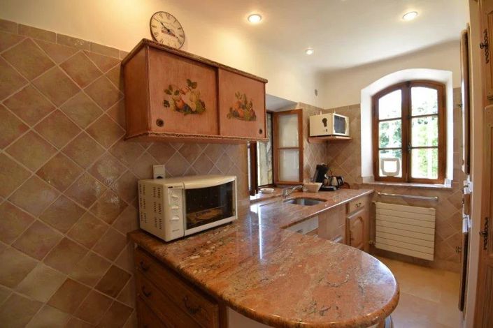 Image No.8-4 Bed House for sale