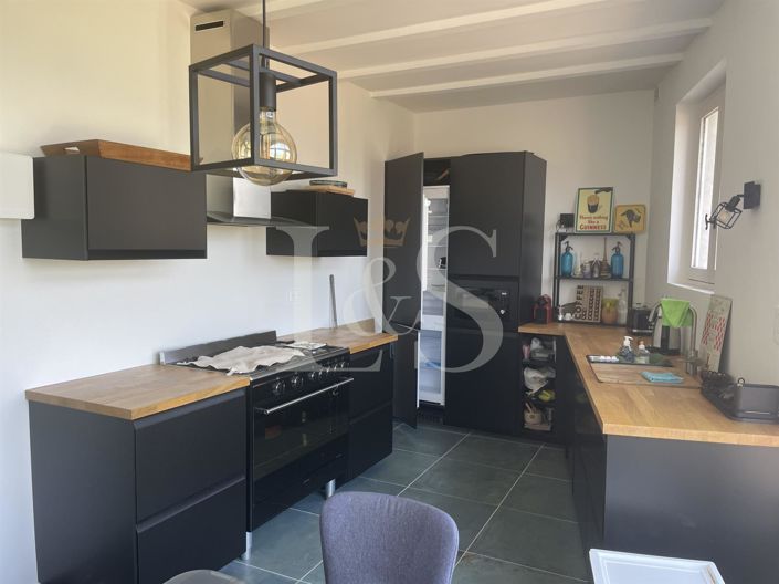 Image No.11-4 Bed House for sale