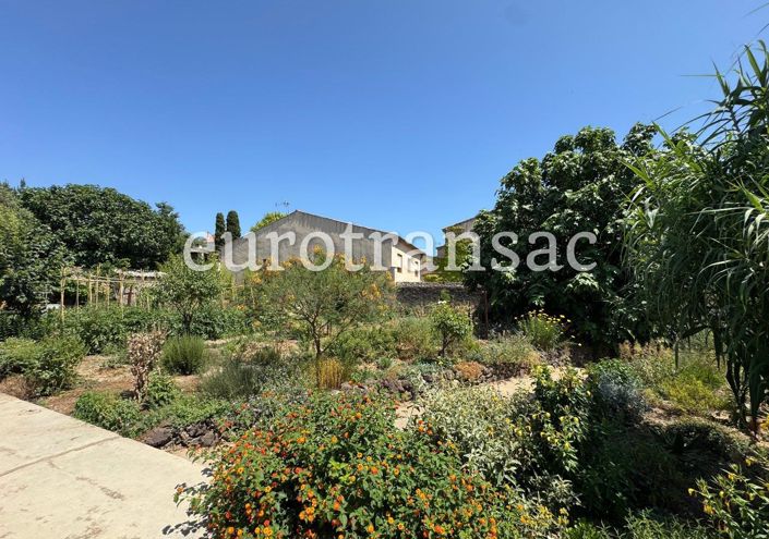 Image No.1-4 Bed House for sale