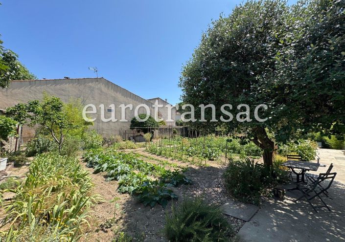 Image No.14-4 Bed House for sale