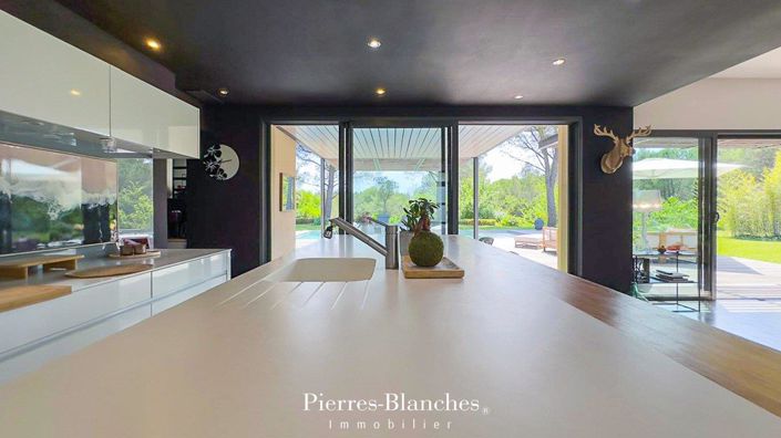 Image No.5-4 Bed House for sale