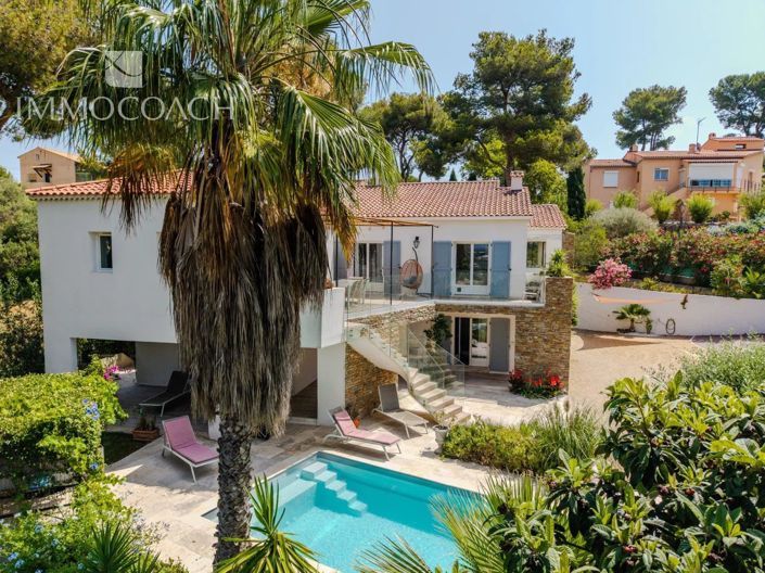 Image No.30-7 Bed House for sale