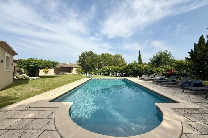 Image No.9-5 Bed House for sale