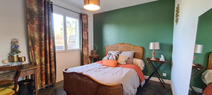 Image No.6-3 Bed House for sale