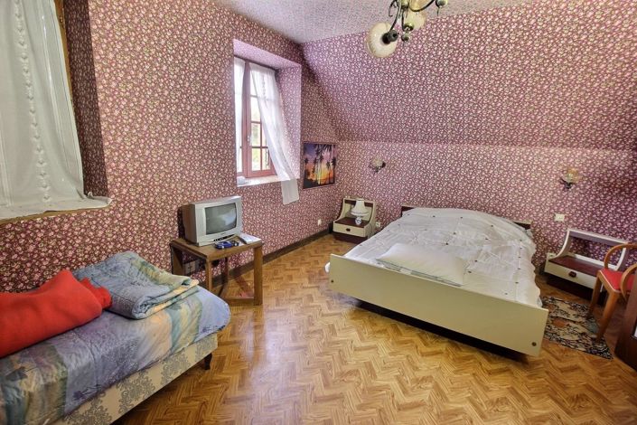 Image No.23-4 Bed House for sale