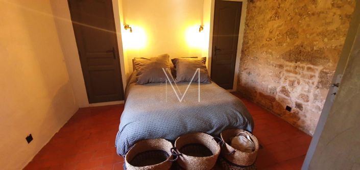 Image No.10-3 Bed House for sale