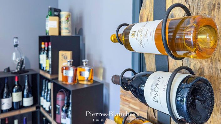 Image No.6-5 Bed House for sale