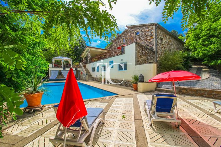 Image No.1-6 Bed House for sale