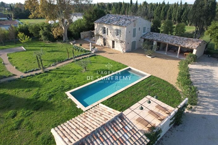 Image No.1-5 Bed House for sale