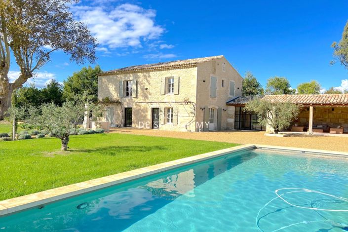 Image No.2-5 Bed House for sale