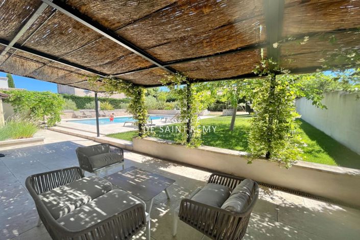 Image No.15-6 Bed House for sale