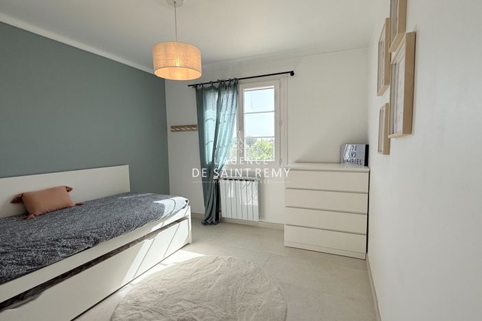 Image No.9-6 Bed House for sale