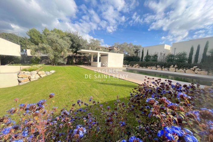 Image No.3-4 Bed House for sale