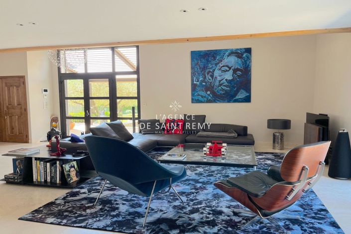 Image No.5-5 Bed House for sale