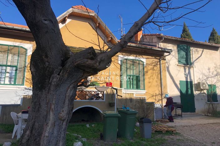 Image No.1-5 Bed House for sale