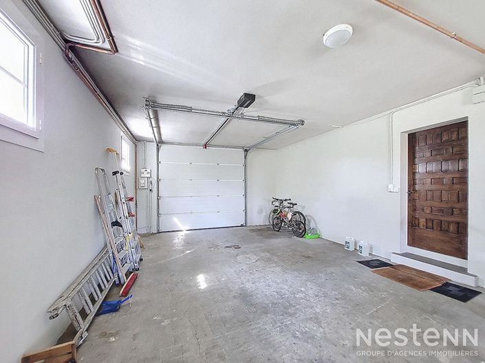 Image No.20-5 Bed House for sale