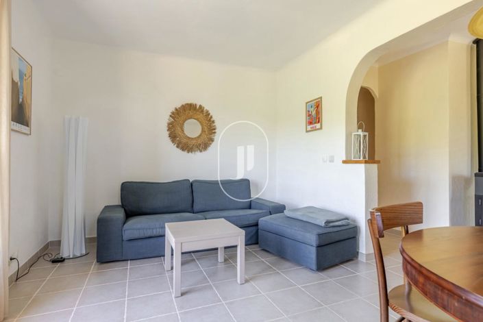 Image No.9-4 Bed House for sale