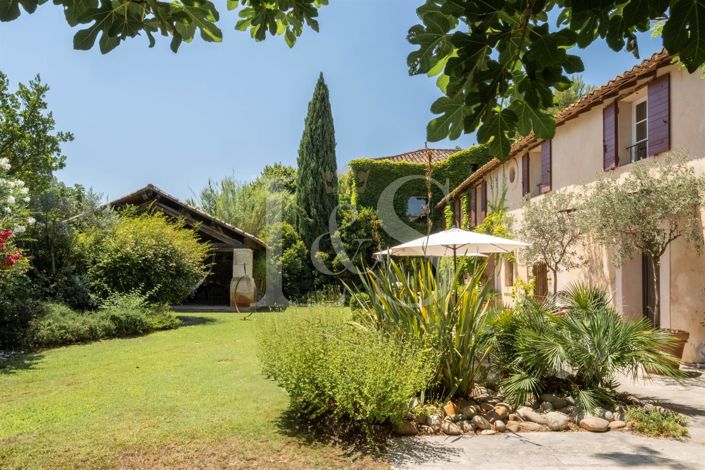 Image No.2-6 Bed House for sale