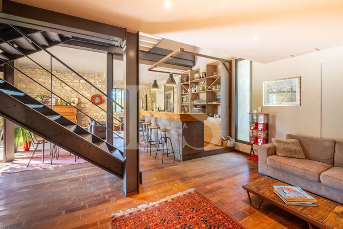 Image No.21-6 Bed House for sale