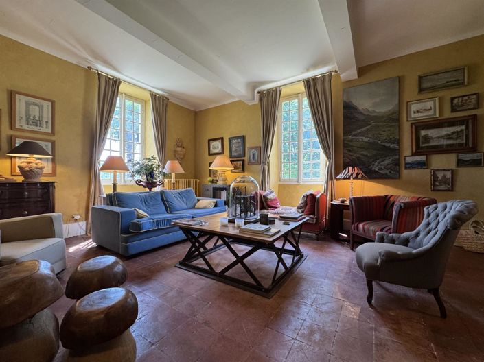 Image No.11-7 Bed House for sale