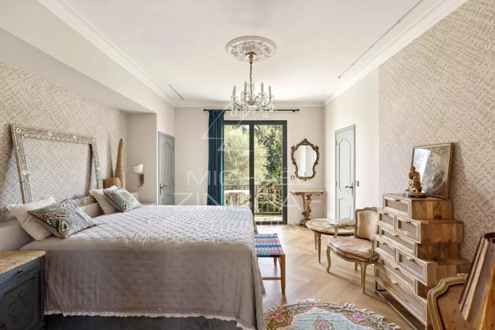 Image No.7-9 Bed House for sale