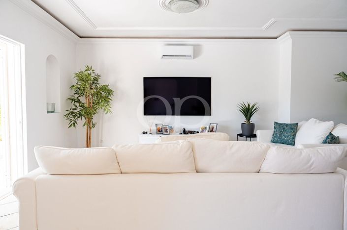 Image No.15-4 Bed House for sale