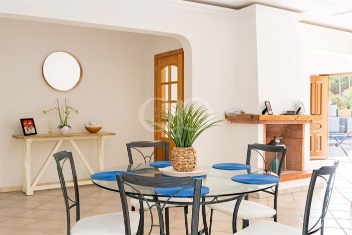 Image No.20-4 Bed House for sale