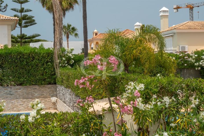 Image No.47-4 Bed House for sale