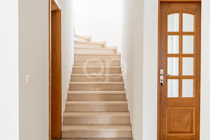 Image No.48-4 Bed House for sale