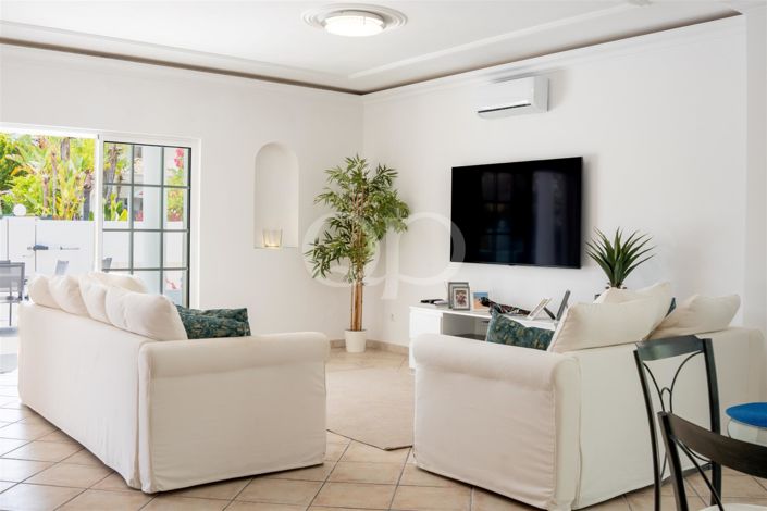 Image No.50-4 Bed House for sale