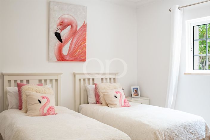 Image No.6-4 Bed House for sale