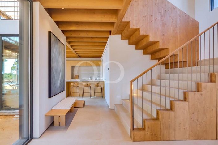 Image No.6-4 Bed House for sale