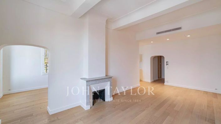 Image No.9-3 Bed Apartment for sale