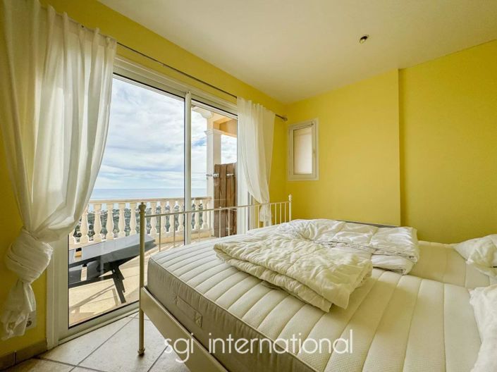 Image No.13-7 Bed House for sale