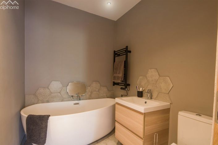 Image No.12-2 Bed Apartment for sale