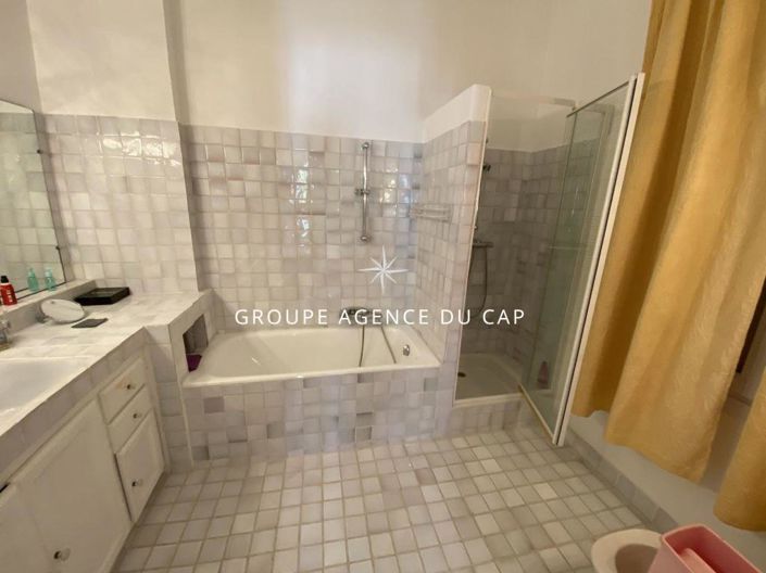 Image No.4-3 Bed House for sale