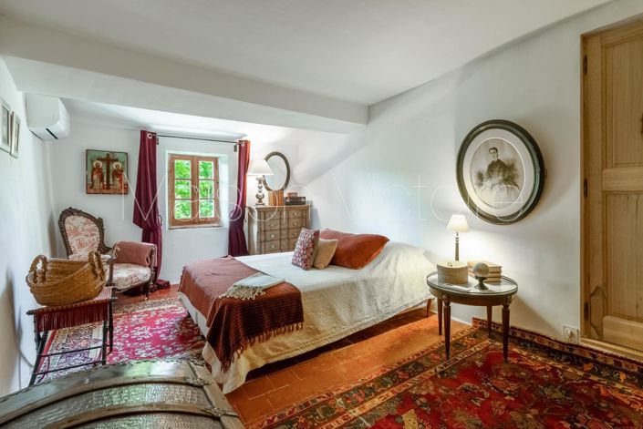 Image No.9-4 Bed House for sale