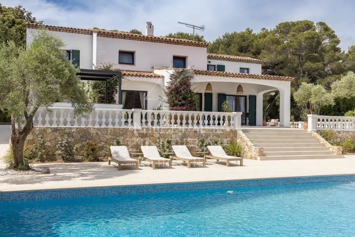 Image No.3-4 Bed House for sale