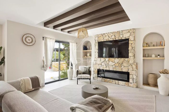 Image No.4-4 Bed House for sale