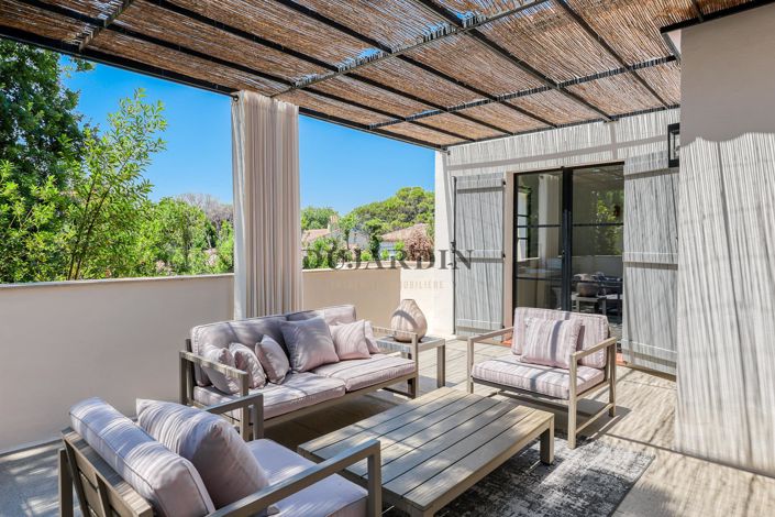 Image No.12-7 Bed House for sale