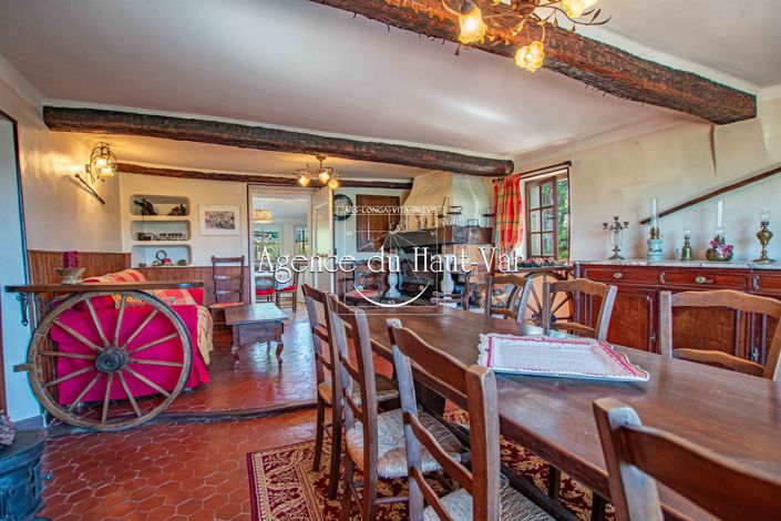 Image No.21-5 Bed House for sale