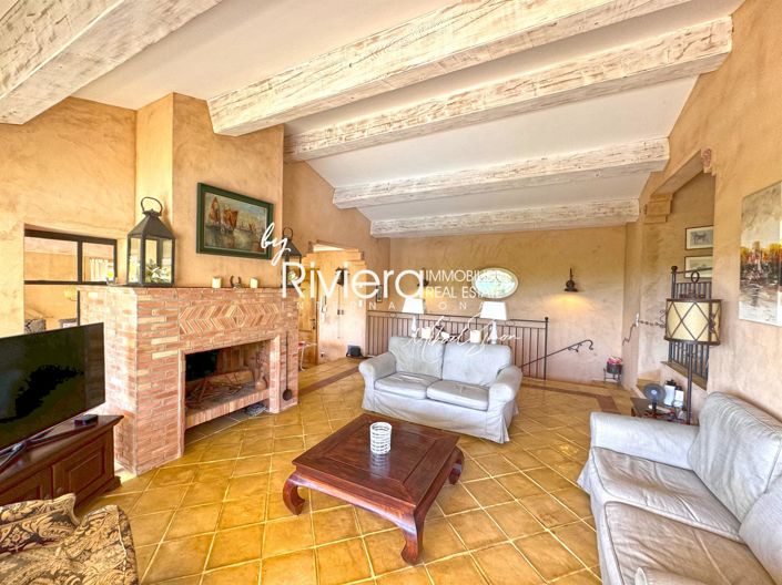 Image No.11-5 Bed House for sale