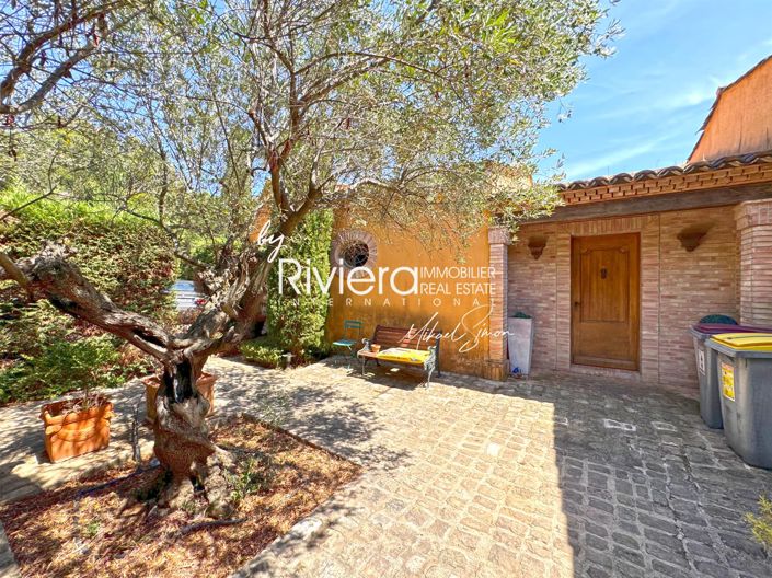 Image No.15-5 Bed House for sale