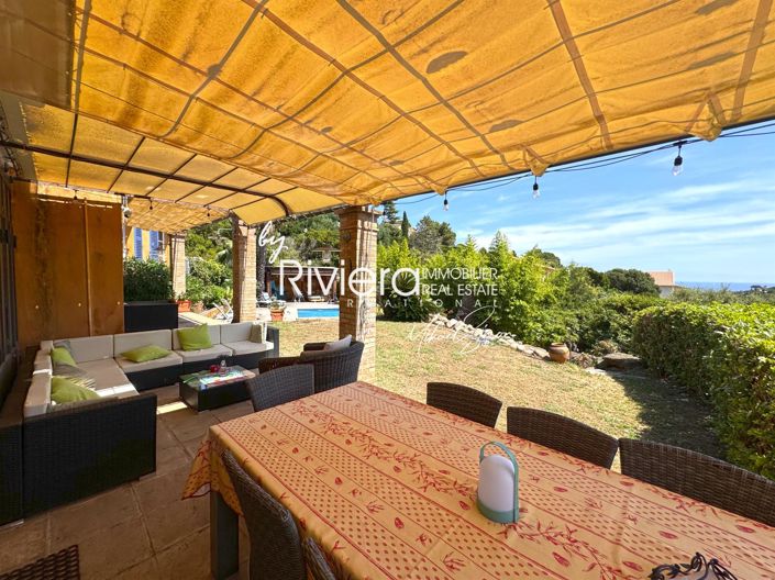 Image No.32-5 Bed House for sale