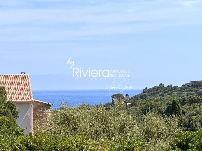 Image No.35-5 Bed House for sale