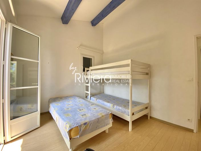 Image No.23-5 Bed House for sale